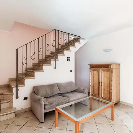 Appartamento Degli Angeli - By Myhomeincomo
